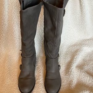 Stylish over the calf boot!